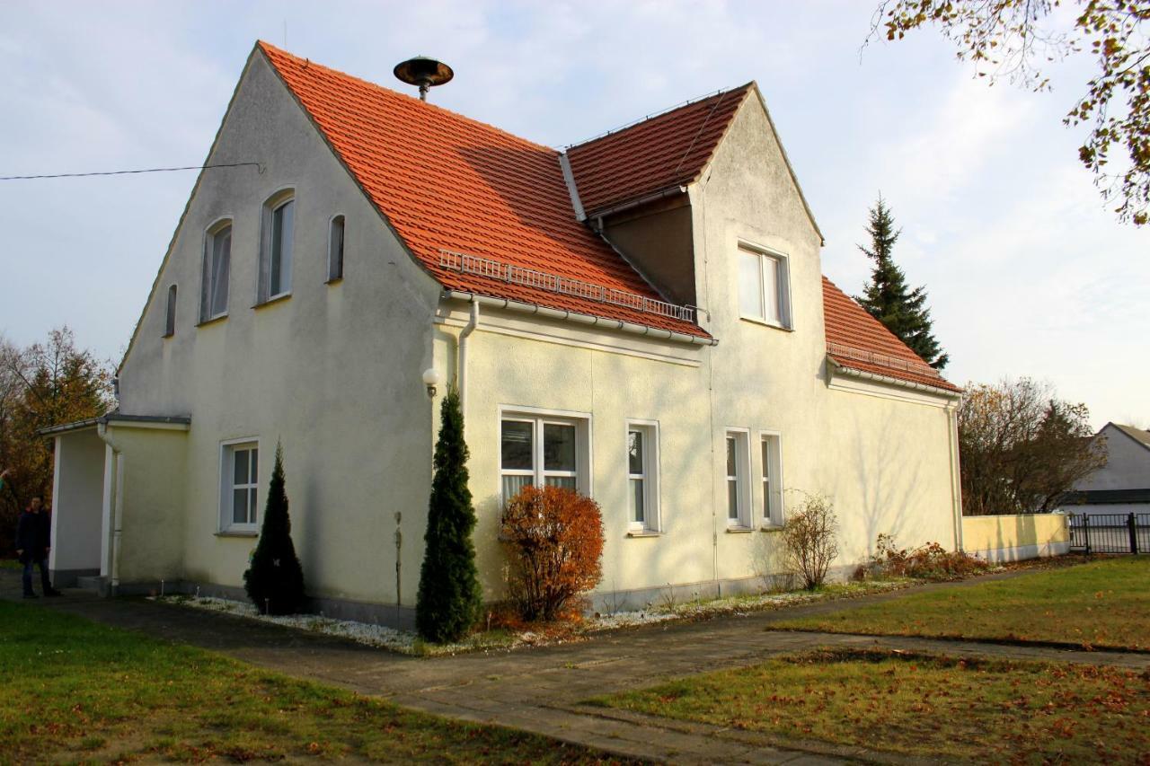 Ferienwohnung "Zur Alten Schule" Neuburxdorf Εξωτερικό φωτογραφία