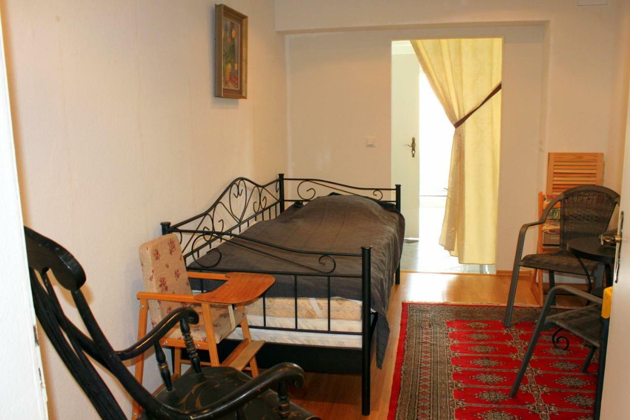 Ferienwohnung "Zur Alten Schule" Neuburxdorf Εξωτερικό φωτογραφία